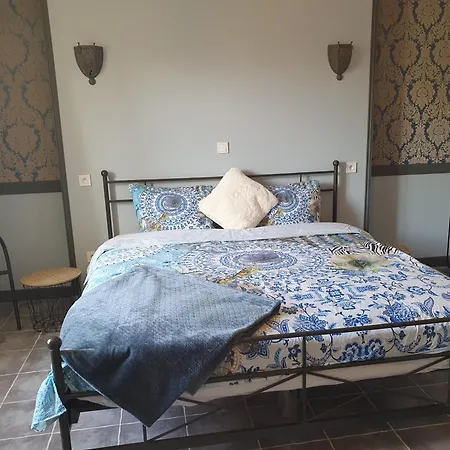 Au Petit Paradis Sainte-Gauburge-Sainte-Colombe Zimmer foto
